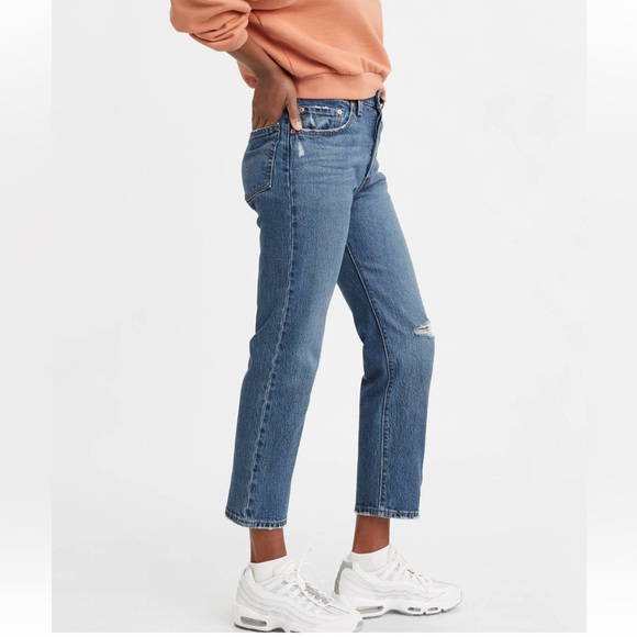Excellent condition Levi's Women's 501 Original Cropped Jeans 28x28 - Picture 3 of 6